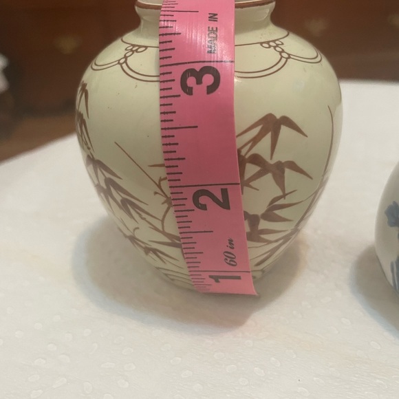 Miniature Japanese Vase - Picture 6 of 6
